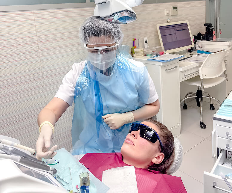 Протезирование зубов